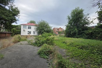 Фото №3: Отдельное здание 568 м² - Краснодар, мкр. Центральный, ул. Путевая, 85