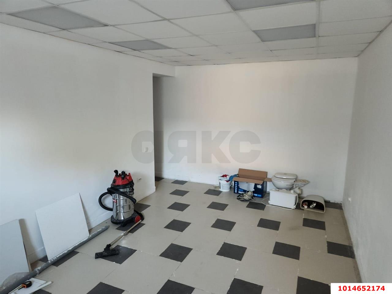 Фото №1: Торговое помещение 54 м² - Краснодар, жилой комплекс Западный Город, ул. Крылатская