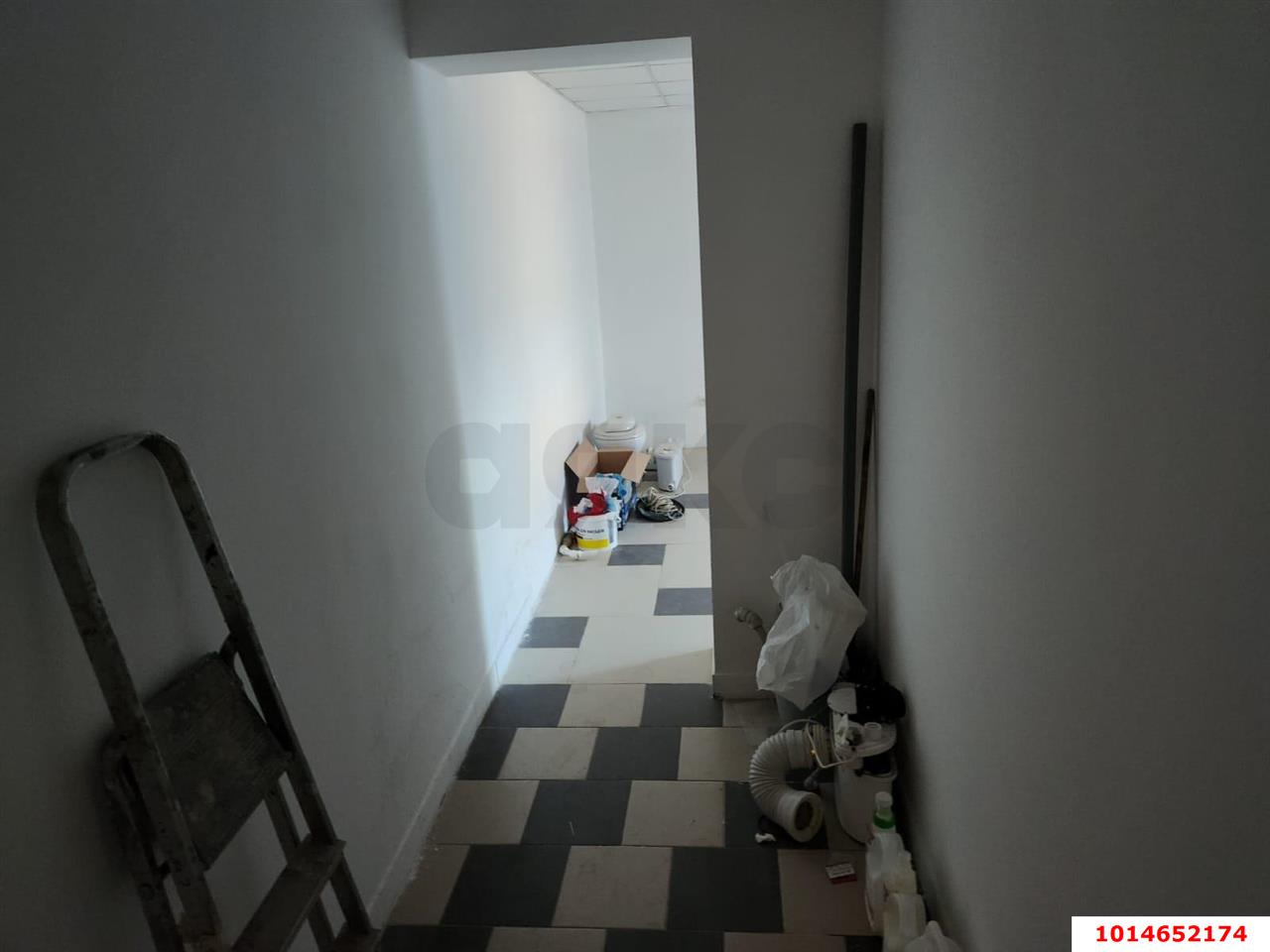 Фото №4: Торговое помещение 54 м² - Краснодар, жилой комплекс Западный Город, ул. Крылатская