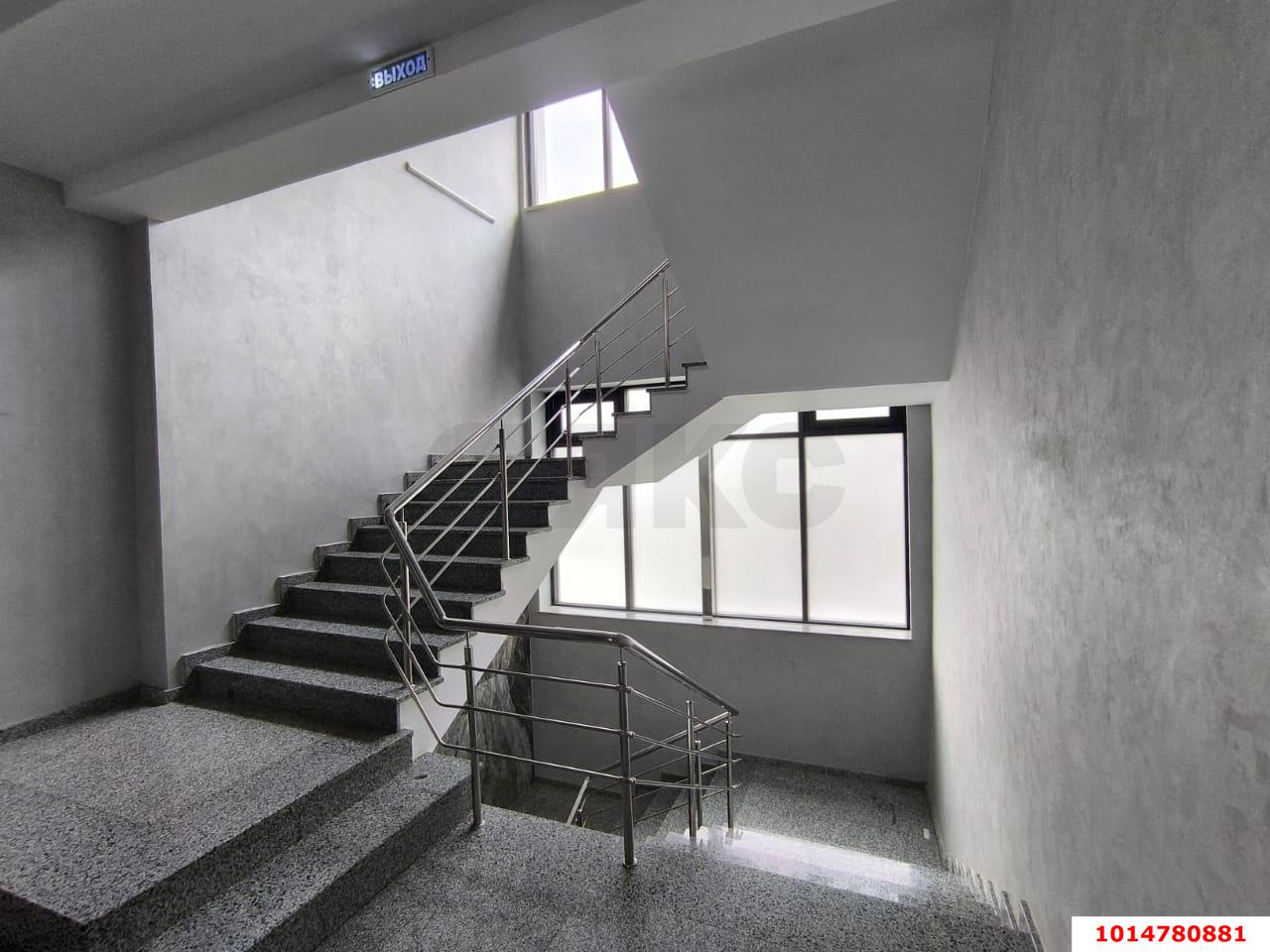 Фото №4: Офисное помещение 89 м² - Краснодар, Западный внутригородской округ, ул. имени Дзержинского, 8
