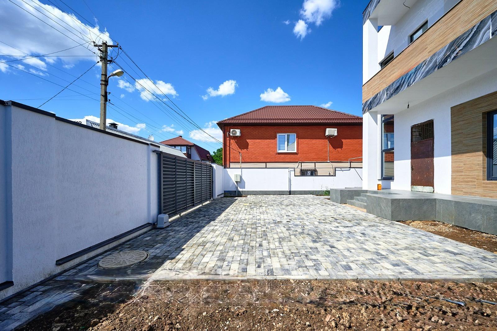 Фото №4: Дом 259 м² + 4.41 сот. - Краснодар, Западный внутригородской округ, мкр. Фестивальный, ул. Михаила Власова, 99