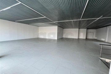 Фото №3: Торговое помещение 270 м² - Ленина, мкр. Карасунский внутригородской округ, ул. Буковая, 7