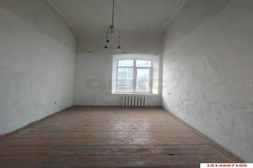 Фото №1: 3-комнатная квартира 38 м² - Краснодар, мкр. Центральный, ул. Карасунская, 77