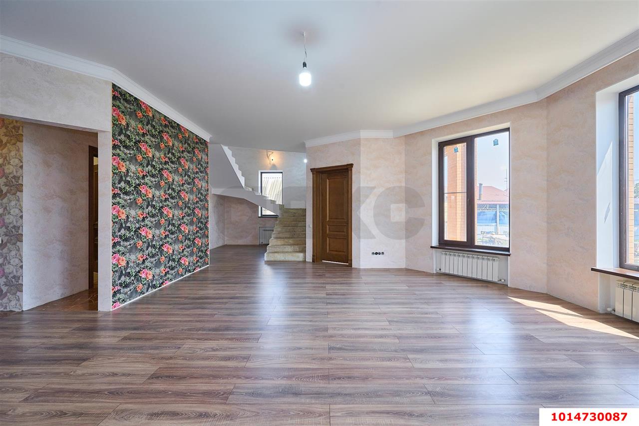 Фото №10: Дом 217 м² + 14.5 сот. - Старокорсунская, мкр. Карасунский внутригородской округ, ул. Корсунская, 185/1