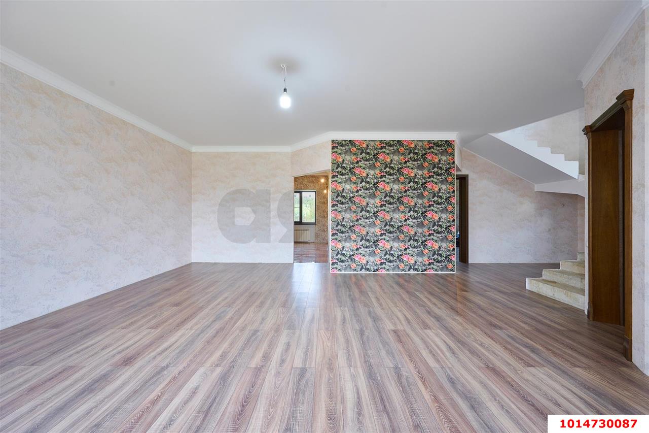 Фото №11: Дом 217 м² + 14.5 сот. - Старокорсунская, мкр. Карасунский внутригородской округ, ул. Корсунская, 185/1