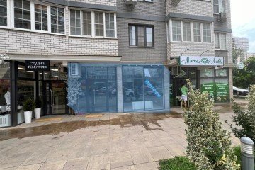 Фото №1: Торговое помещение 40 м² - Краснодар, мкр. жилой комплекс Выше, ул. Евгении Жигуленко, 25к2