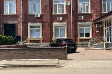 Фото №1: Офисное помещение 111 м² - Краснодар, мкр. Завод Измерительных Приборов, ул. Зиповская, 5/2