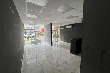 Фото №3: Торговое помещение 40 м² - Краснодар, мкр. жилой комплекс Времена Года 3, ул. Цезаря Куникова, 24к2