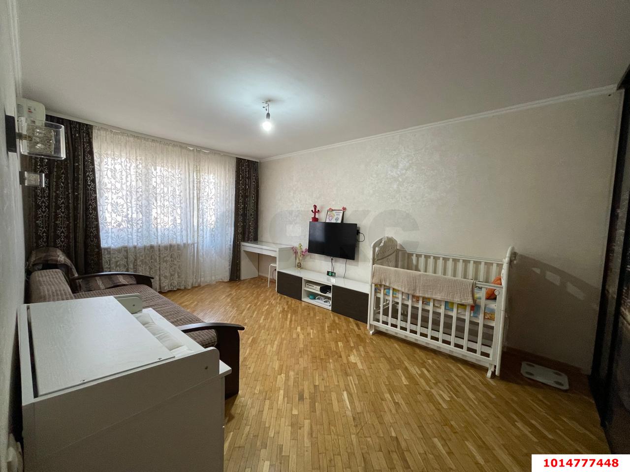 Фото №1: 2-комнатная квартира 58 м² - Краснодар, Краевая Клиническая Больница, ул. Черкасская, 43