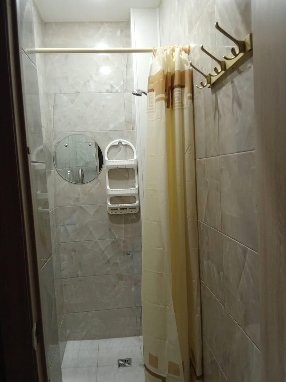 Фото №3: 2-комнатная квартира 40 м² - Краснодар, Центральный внутригородской округ, мкр. Центральный, ул. Коммунаров, 140