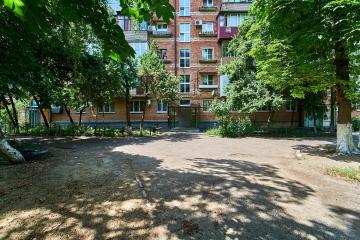 Фото №1: 3-комнатная квартира 63 м² - Краснодар, мкр. Западный внутригородской округ, ул. Урицкого, 6