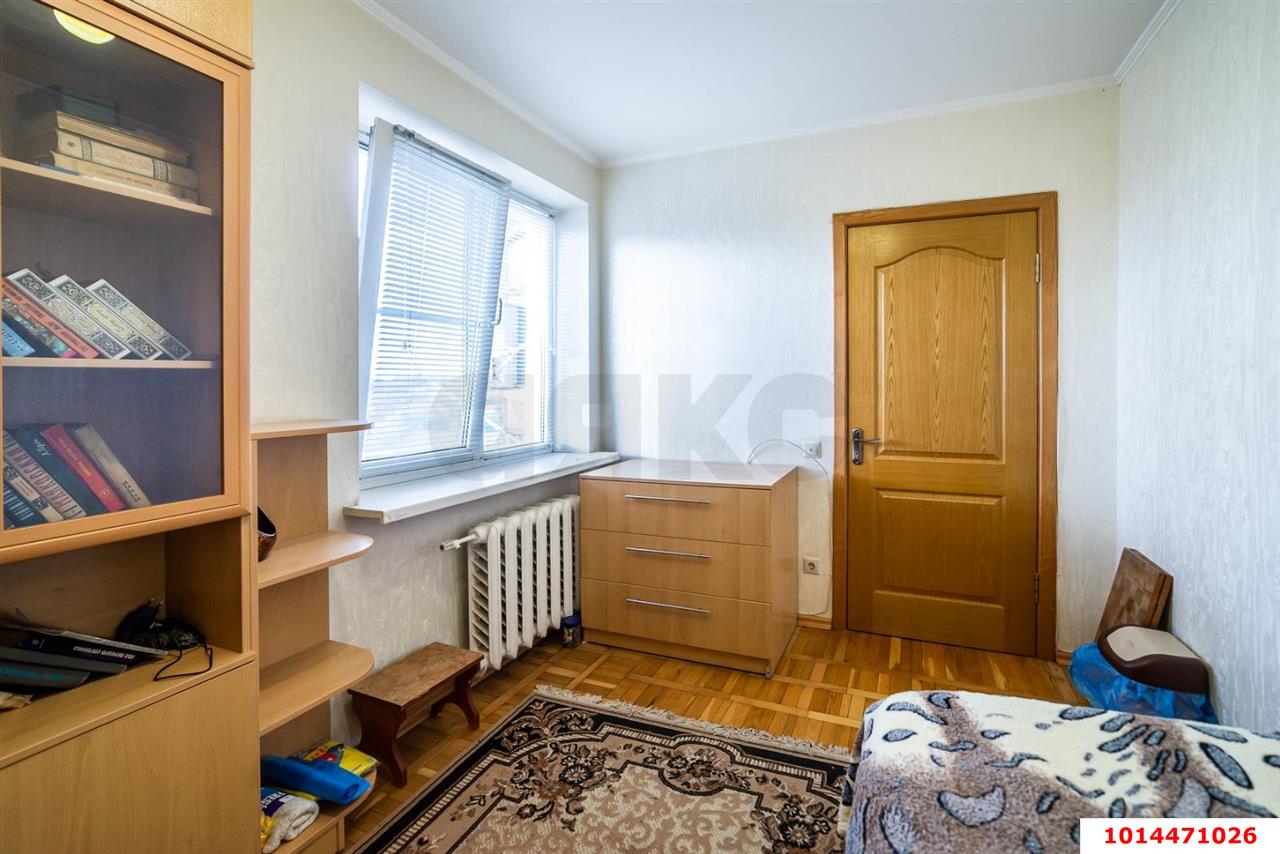 Фото №10: 3-комнатная квартира 63 м² - Краснодар, Западный внутригородской округ, ул. Урицкого, 6