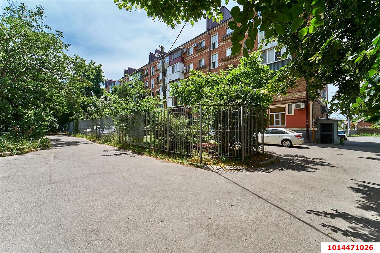 Фото №15: 3-комнатная квартира 63 м² - Краснодар, Сельскохозяйственный Институт, мкр. Западный внутригородской округ, ул. Урицкого, 6