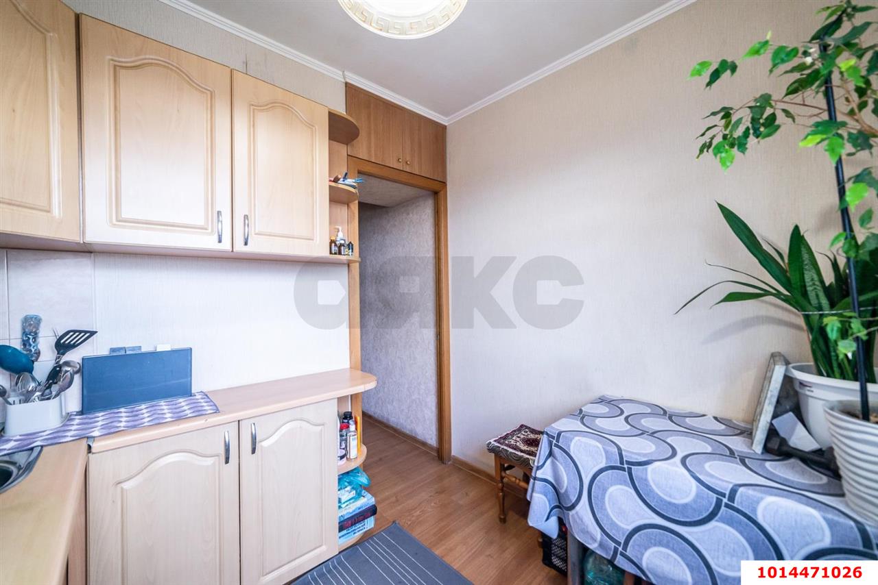 Фото №6: 3-комнатная квартира 63 м² - Краснодар, Сельскохозяйственный Институт, мкр. Западный внутригородской округ, ул. Урицкого, 6