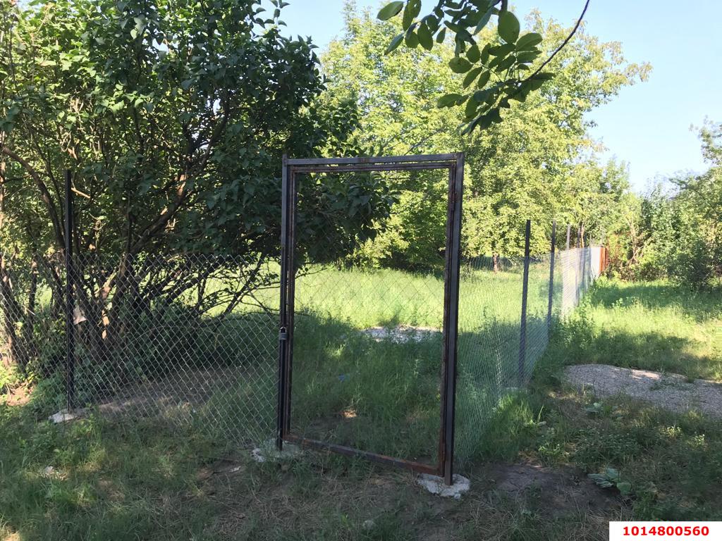 Фото №1: Земельный участок 6.9 сот. - СНТ Микробиолог, мкр. Прикубанский внутригородской округ, ул. Виноградная, 34