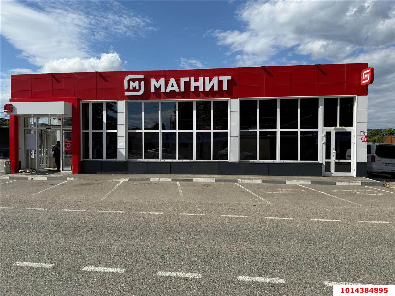 Фото №1: Отдельное здание 419 м² - Абадзехская, ул. Почтовая, 33Б