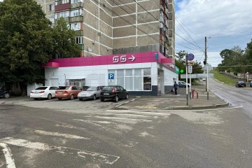 Фото №4: Торговое помещение 351 м² - Майкоп, ул. 2-я Короткая, 12