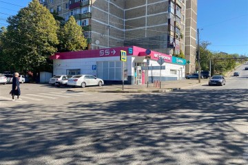 Фото №1: Торговое помещение 351 м² - Майкоп, ул. 2-я Короткая, 12