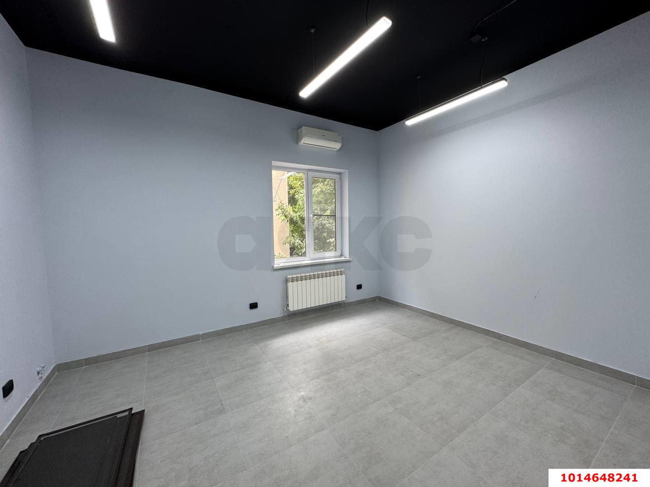 Фото №13: Торговое помещение 40 м² - Краснодар, Центральный, ул. Северная, 404