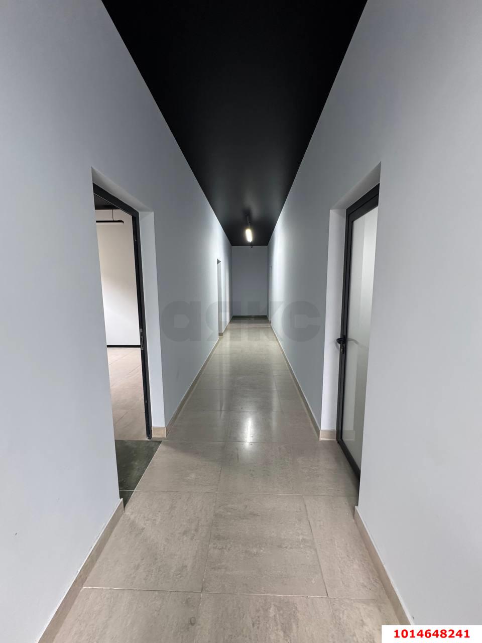 Фото №12: Торговое помещение 40 м² - Краснодар, Центральный, ул. Северная, 404