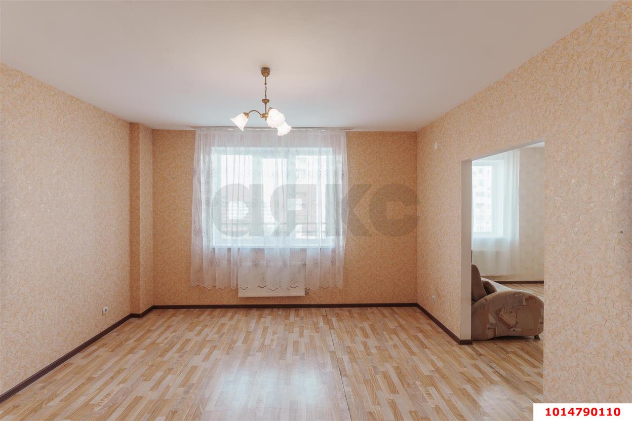 Фото №6: 2-комнатная квартира 84 м² - Краснодар, имени Маршала Жукова, ул. Александра Покрышкина, 4/7