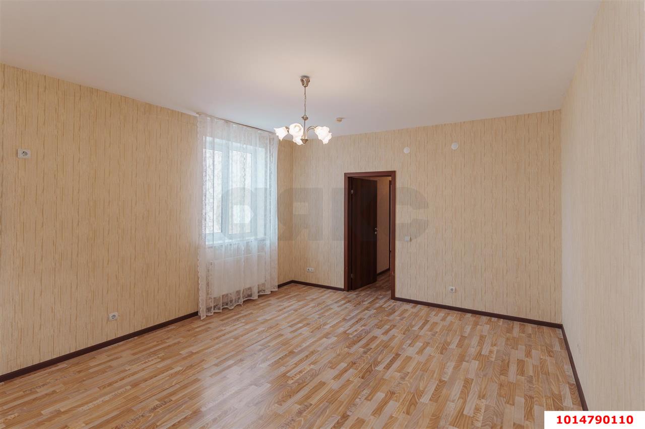 Фото №11: 2-комнатная квартира 84 м² - Краснодар, имени Маршала Жукова, ул. Александра Покрышкина, 4/7