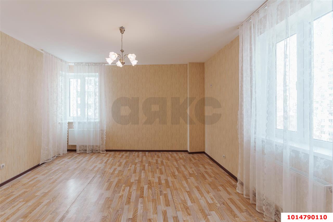 Фото №9: 2-комнатная квартира 84 м² - Краснодар, имени Маршала Жукова, ул. Александра Покрышкина, 4/7