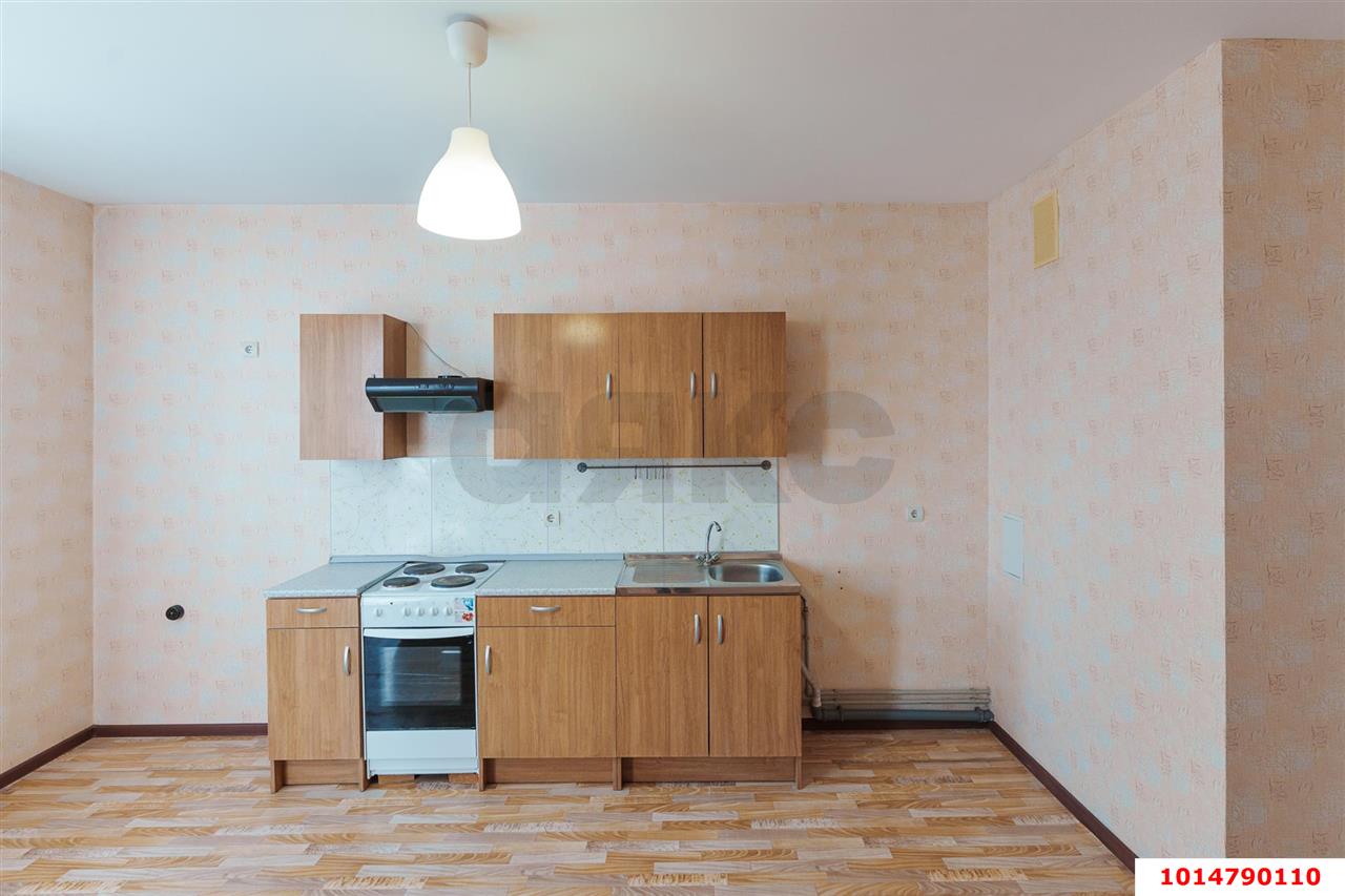 Фото №2: 2-комнатная квартира 84 м² - Краснодар, имени Маршала Жукова, ул. Александра Покрышкина, 4/7