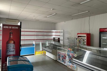 Фото №2: Торговое помещение 114 м² - Краснодар, мкр. имени Н.И. Вавилова, ул. Вавилова, 10