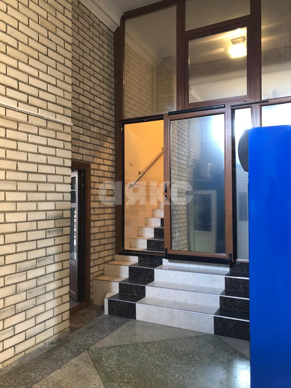 Фото №2: Дом 600 м² + 5.9 сот. - Геленджик, ул. Крылова, 5