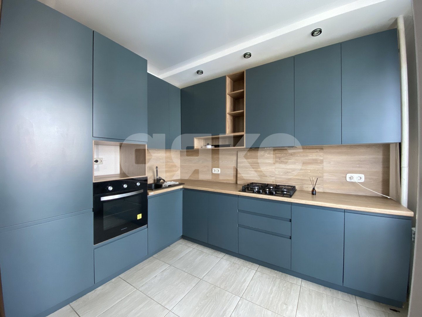 Фото №2: 2-комнатная квартира 70 м² - Анапа, ЖК Радуга, ул. Парковая, 64Ак1