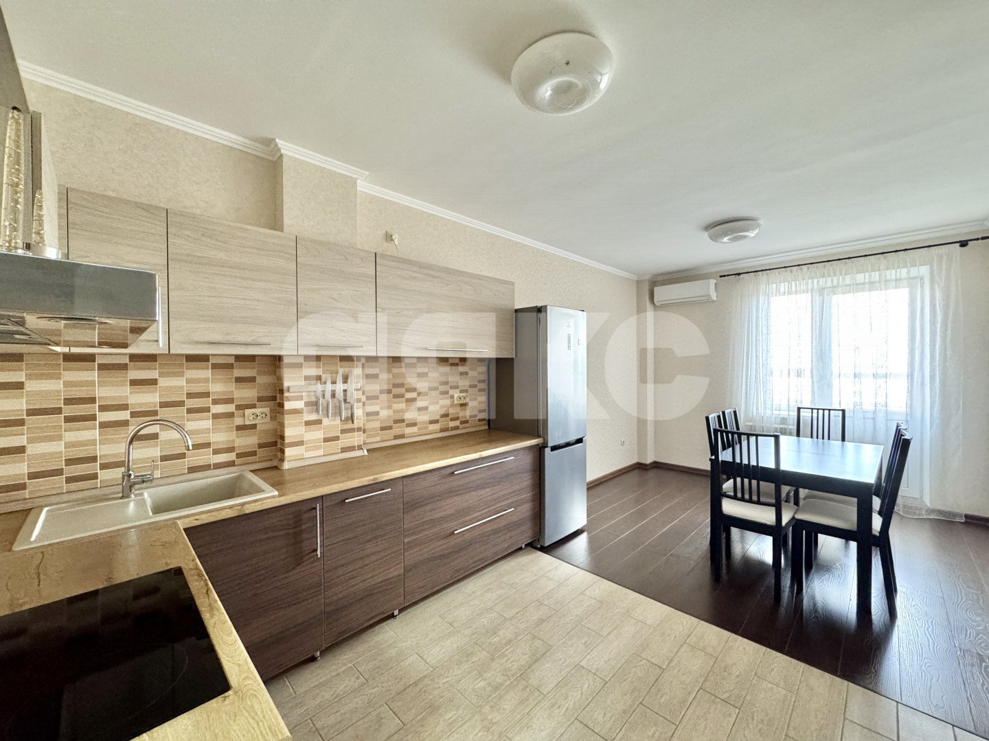 Фото №2: 1-комнатная квартира 50 м² - Ростов-на-Дону, 2-й, ул. Малиновского, 66/1