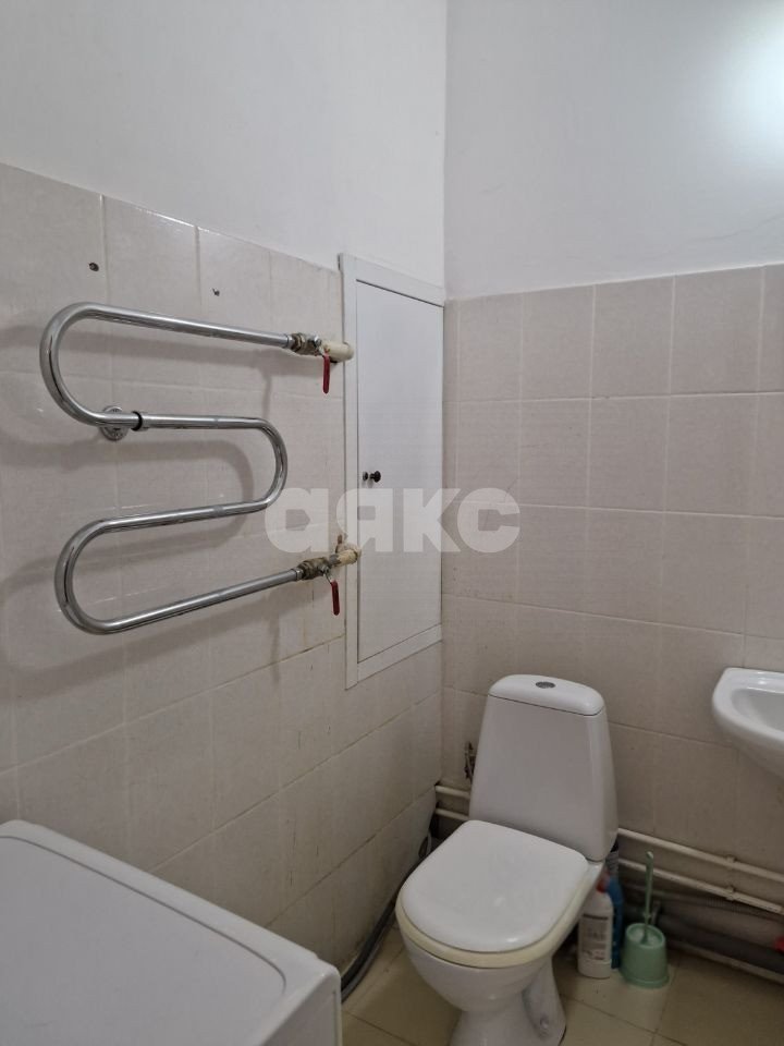 Фото №8: 1-комнатная квартира 35 м² - Ростов-на-Дону, 3-й  Западные Ворота, ул. Жданова, 7/33