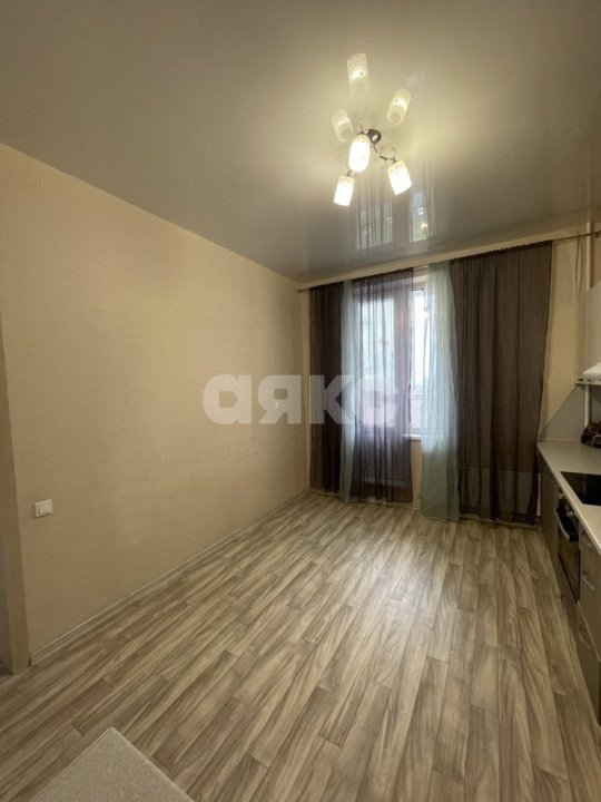 Фото №2: 3-комнатная квартира 69 м² - Ростов-на-Дону, 3-й  Западные Ворота, пр-кт Солженицына, 24/23