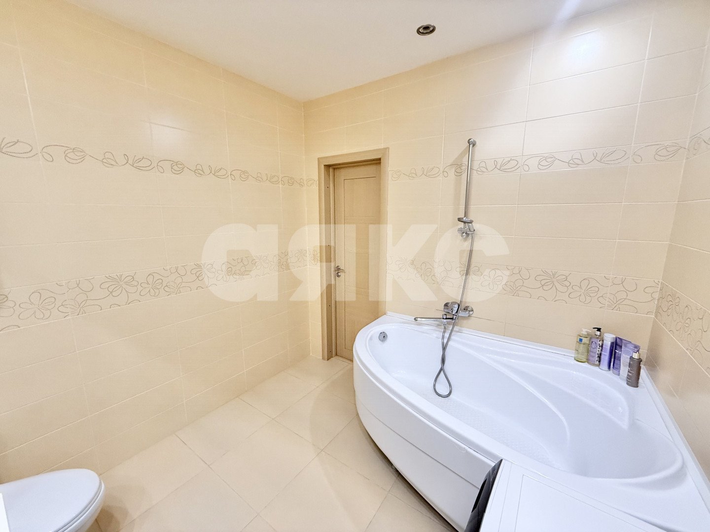 Фото №11: 2-комнатная квартира 70 м² - Нижнекамск, 35А, пр-кт Химиков, 7