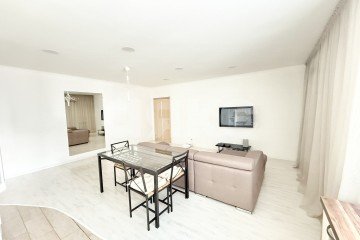 Фото №4: 2-комнатная квартира 70 м² - Нижнекамск, мкр. 35А, пр-кт Химиков, 7