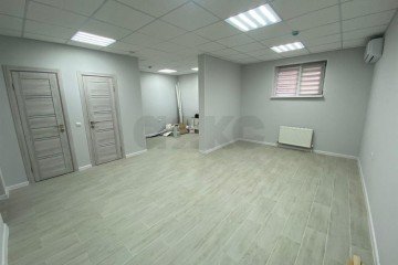 Фото №1: Торговое помещение 36 м² - Краснодар, мкр. Славянский, ул. Заполярная, 35к5