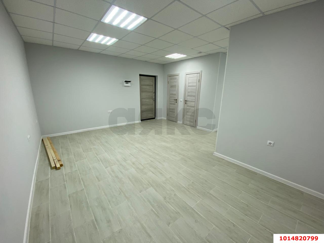 Фото №2: Торговое помещение 36 м² - Краснодар, Славянский, ул. Заполярная, 35к5