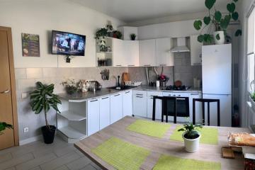 Фото №1: 3-комнатная квартира 81 м² - Яблоновский, мкр. жилой комплекс Солнечный, ул. Солнечная, 55/1к7