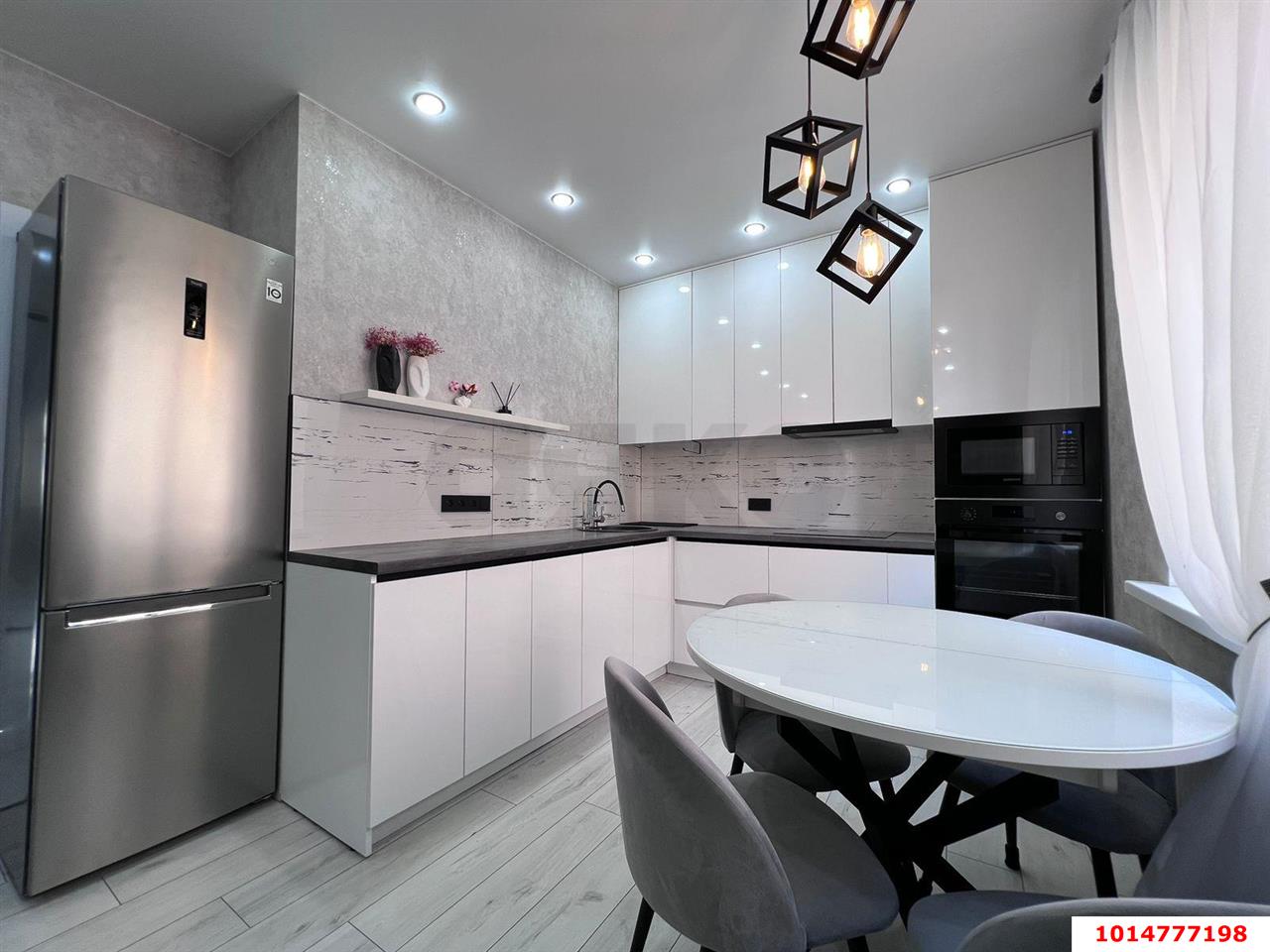 Фото №1: 2-комнатная квартира 70 м² - Краснодар, ЖК Губернский, ул. имени Героя Георгия Бочарникова, 8