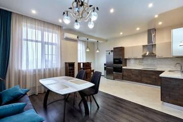 Фото №1: 3-комнатная квартира 130 м² - Краснодар, мкр. Центральный, ул. имени Пушкина, 12