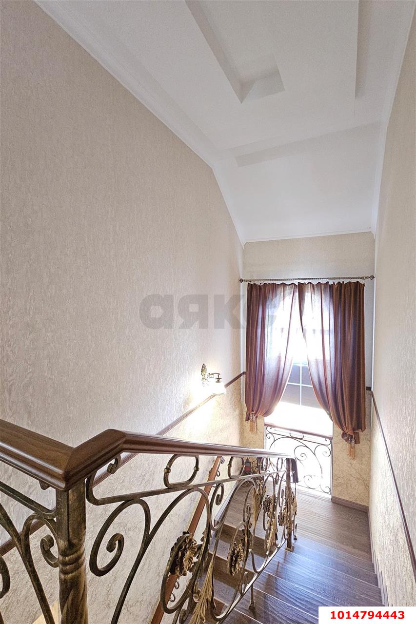 Фото №35: Дом 375 м² + 11.5 сот. - Новотитаровская, ул. Набережная, 35