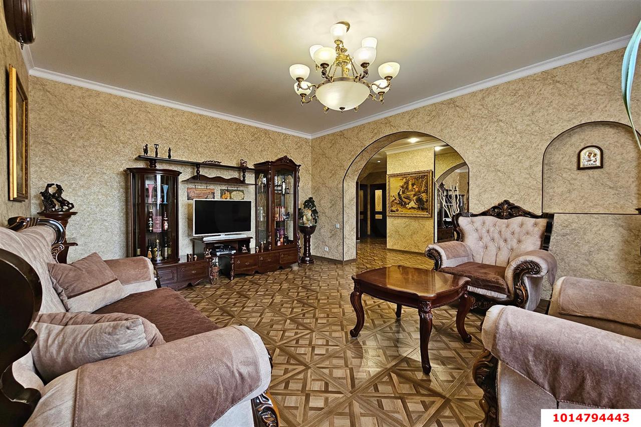 Фото №6: Дом 375 м² + 11.5 сот. - Новотитаровская, ул. Набережная, 35