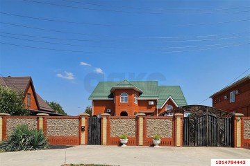Фото №1: Дом 375 м² - Новотитаровская, ул. Набережная, 35