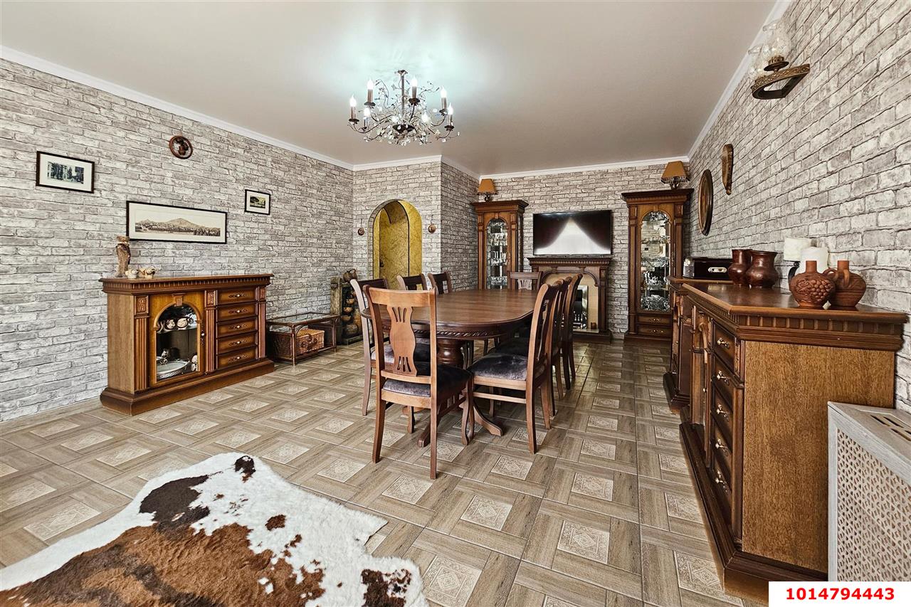 Фото №11: Дом 375 м² + 11.5 сот. - Новотитаровская, ул. Набережная, 35