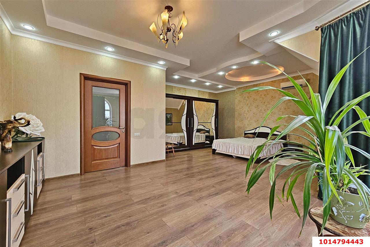 Фото №24: Дом 375 м² + 11.5 сот. - Новотитаровская, ул. Набережная, 35