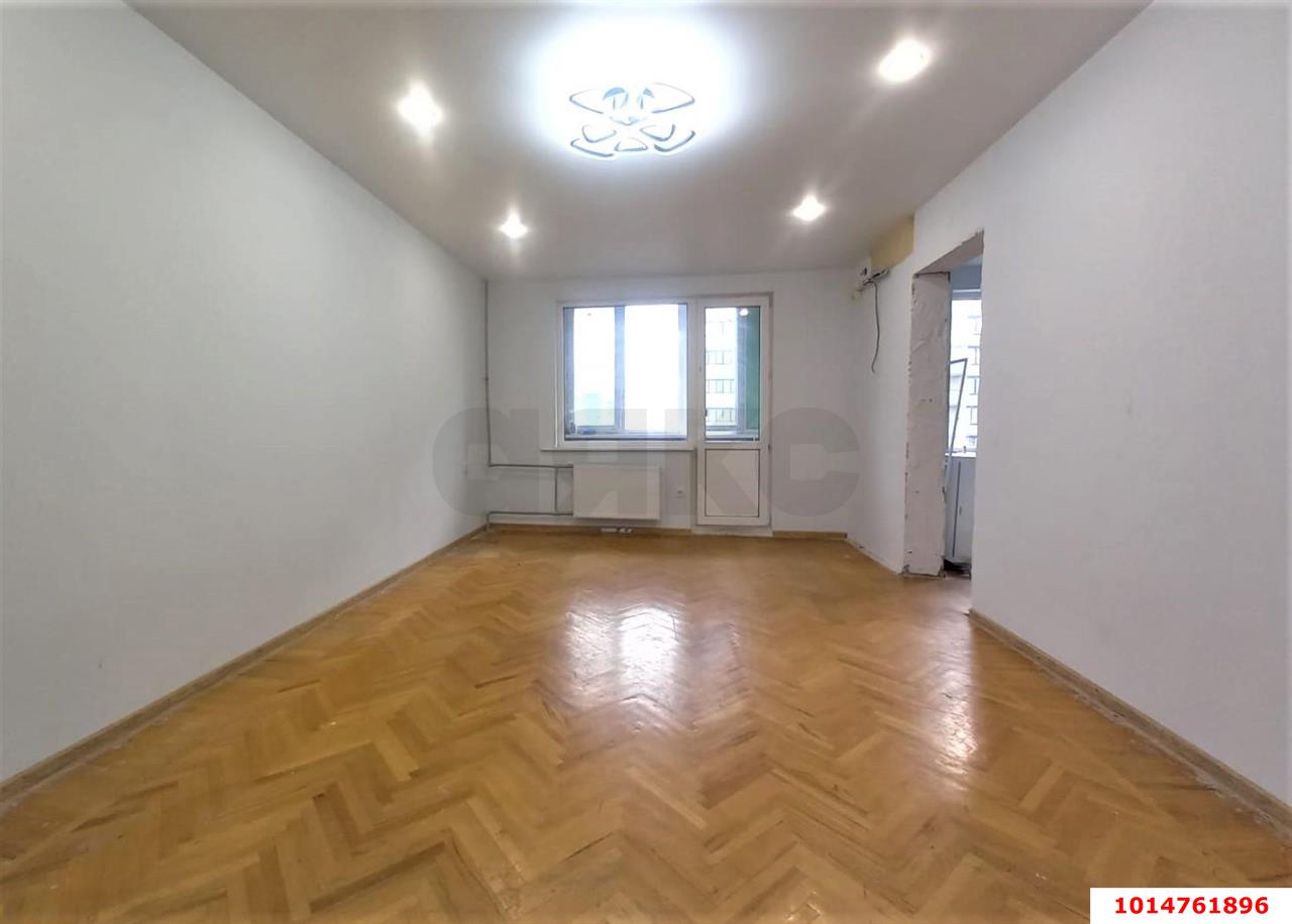 Фото №1: 4-комнатная квартира 81 м² - Краснодар, Комсомольский, ул. Тюляева, 1