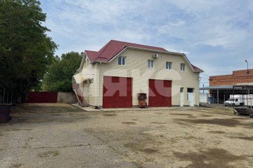 Фото №1: Коммерция 401 м² - Майкоп, ул. Строителей, 7/1