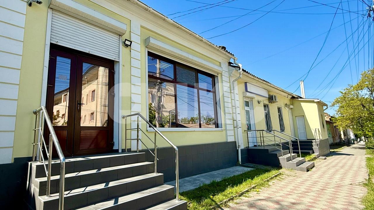 Фото №1: Коммерция 88 м² - Симферополь, Киевский, ул. Ленина, 33