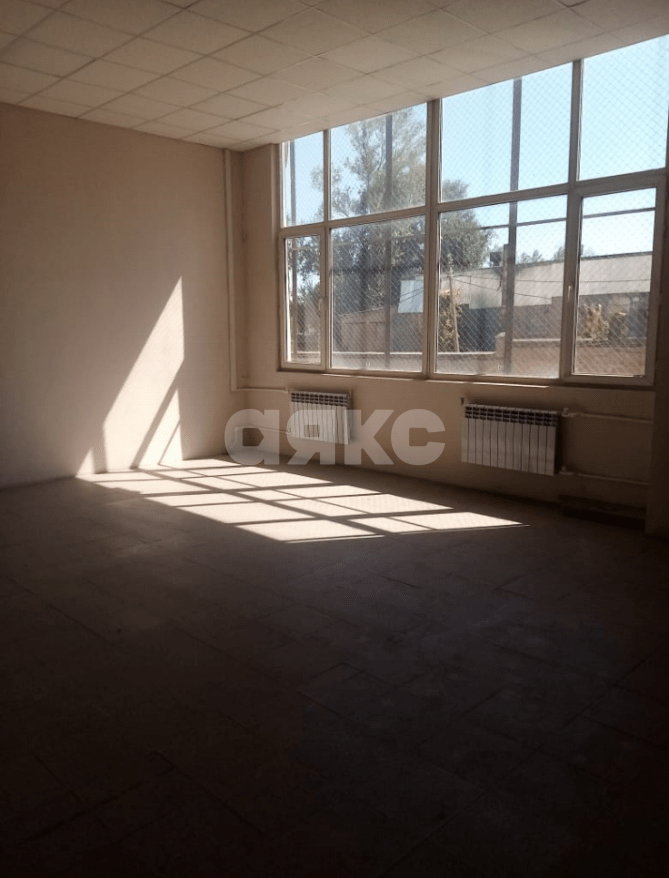 Фото №4: Коммерция 1700 м² - Ростов-на-Дону, Пролетарский, ул. Рыльского, 2